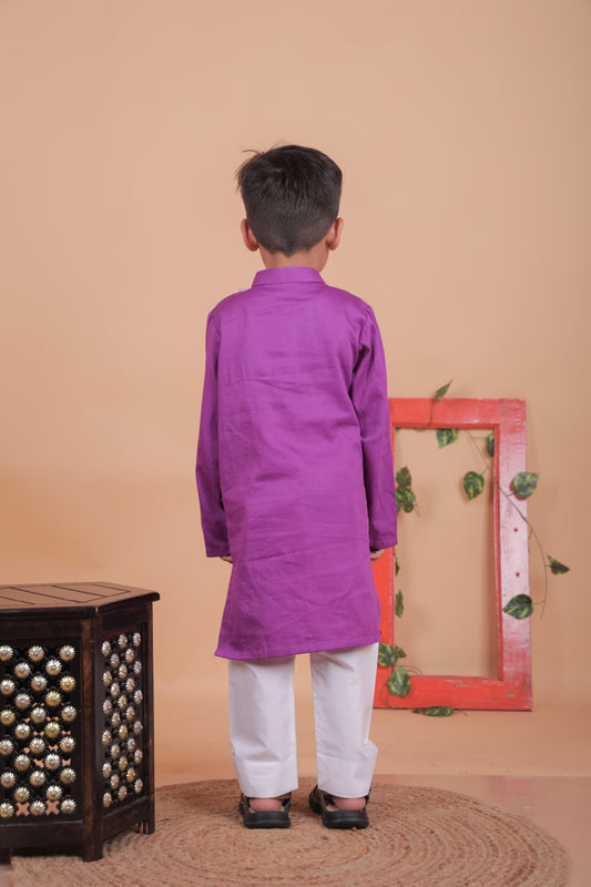Embroidered kurta with pajamas