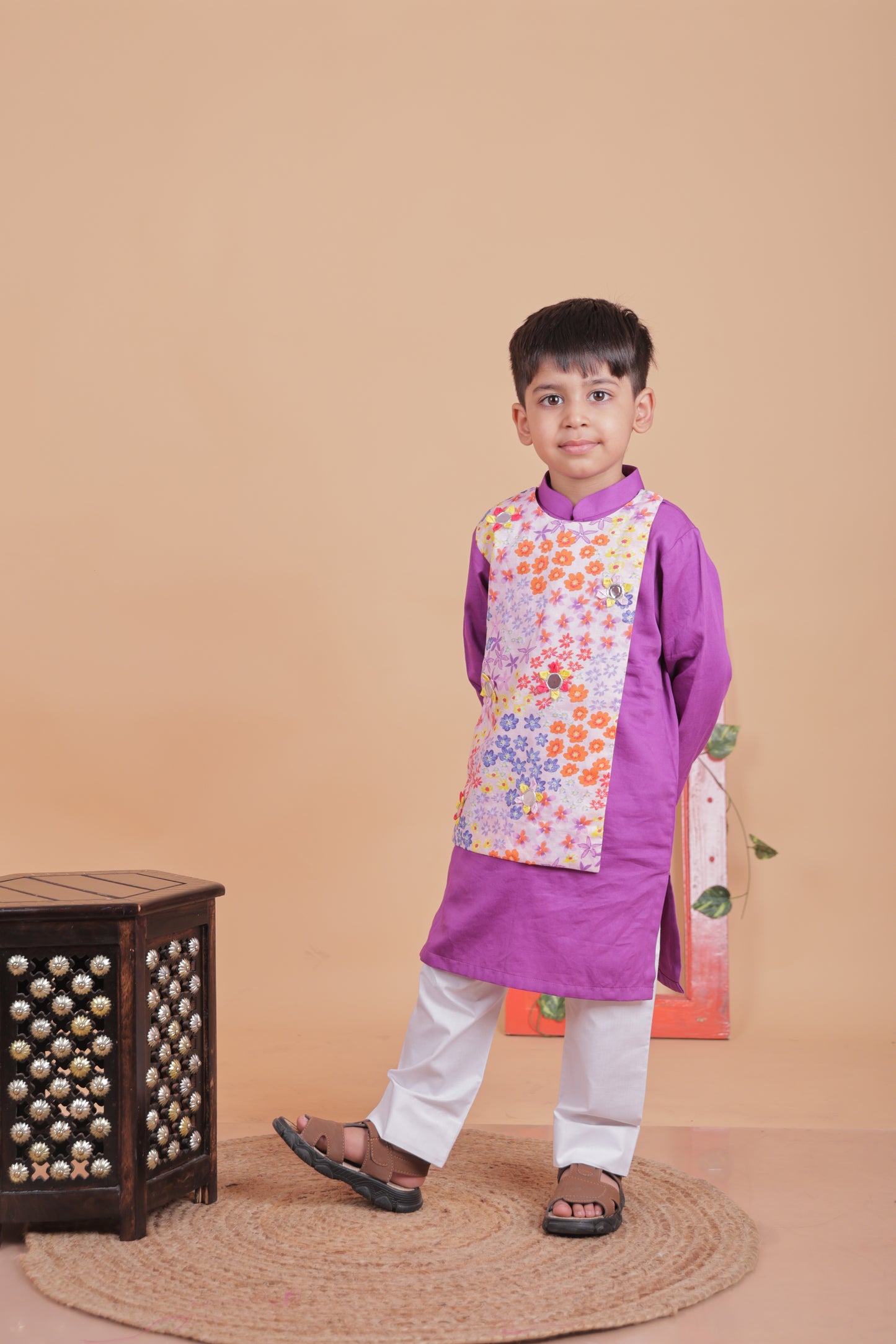 Embroidered kurta with pajamas