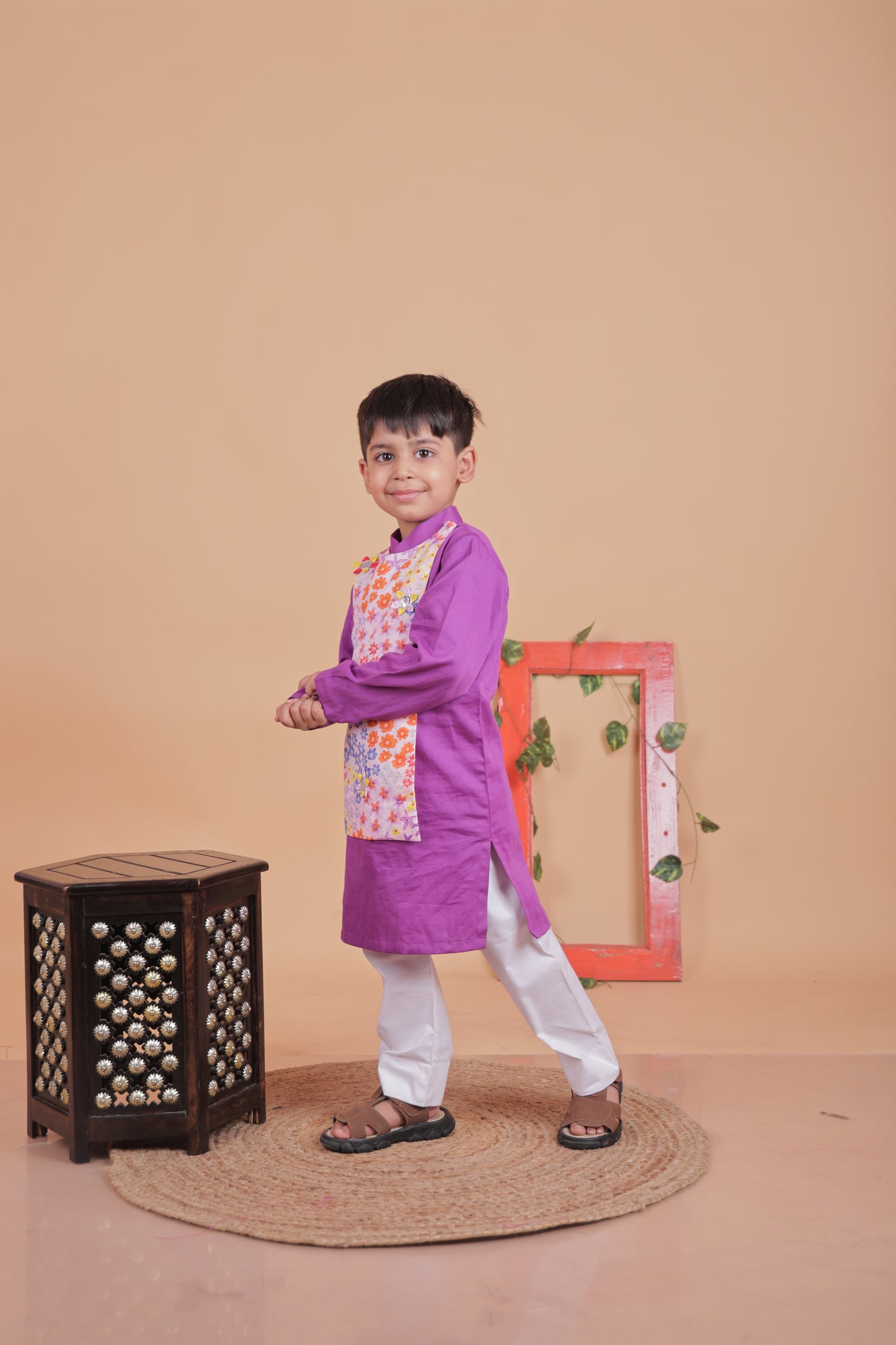 Embroidered kurta with pajamas
