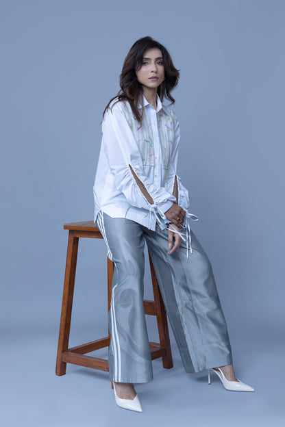 WHITE COLOR SHIRT WITH MULTI COLOR THREAD PATHCH