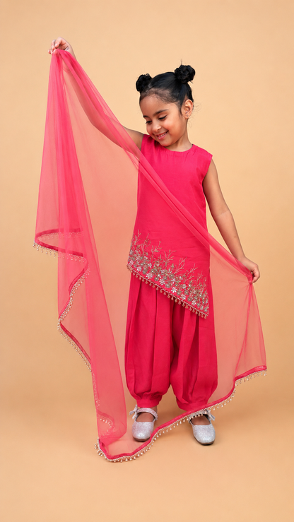 PUNCH PINK EMBROIDERED TUNIC PARED WITH BALLOON PANTS AND DUPPATA SET FOR GIRLS